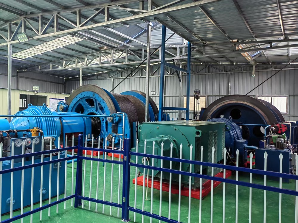 陜煤建設(shè)礦建三公司海南鸚哥嶺項目提升系統(tǒng)成功試運行