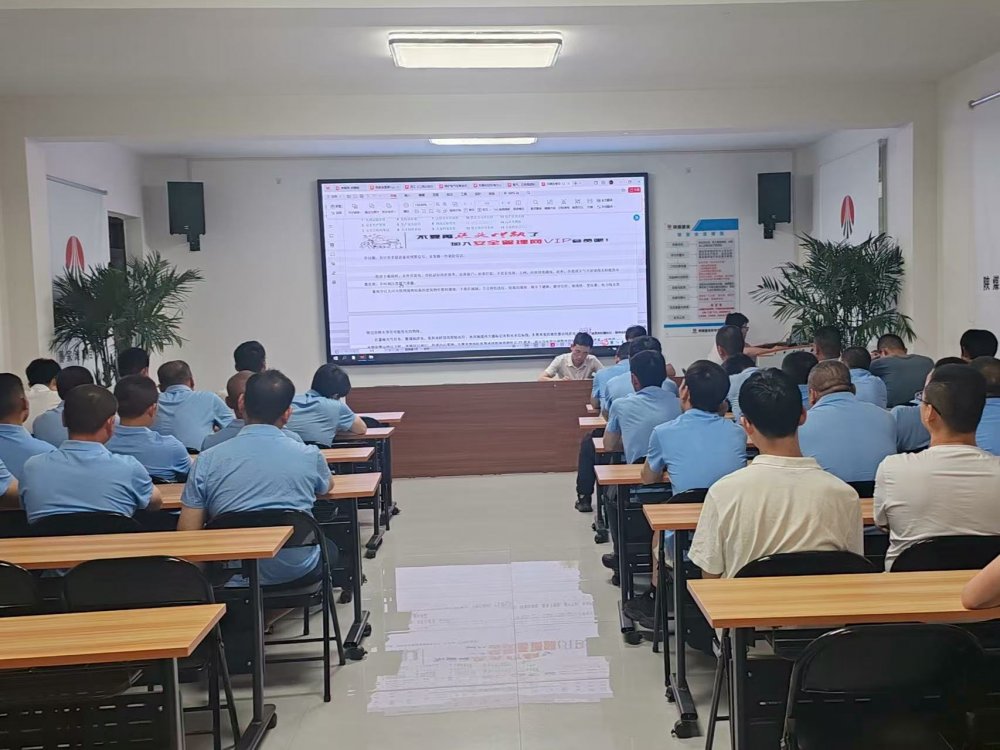 陜煤建設機電安裝公司筑牢防暑降溫“防護網”