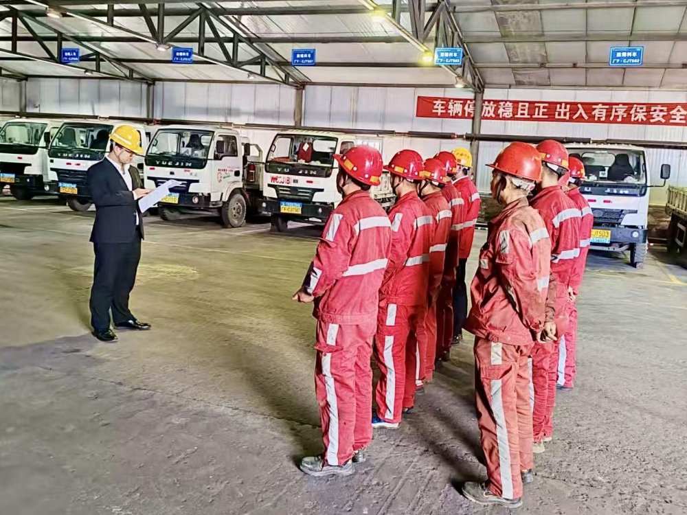 陜煤建設機電安裝公司曹家灘項目部：實戰演練礪精兵 以賽促學保安全