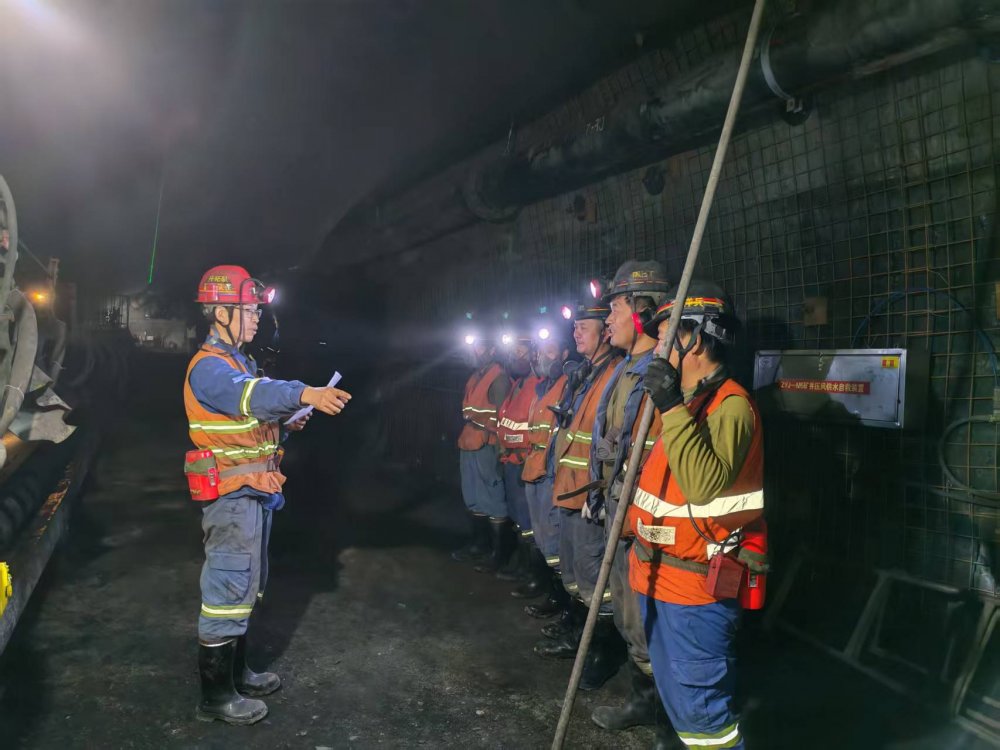 陜煤建設礦建三公司多舉措筑牢“雙節”安全防護墻