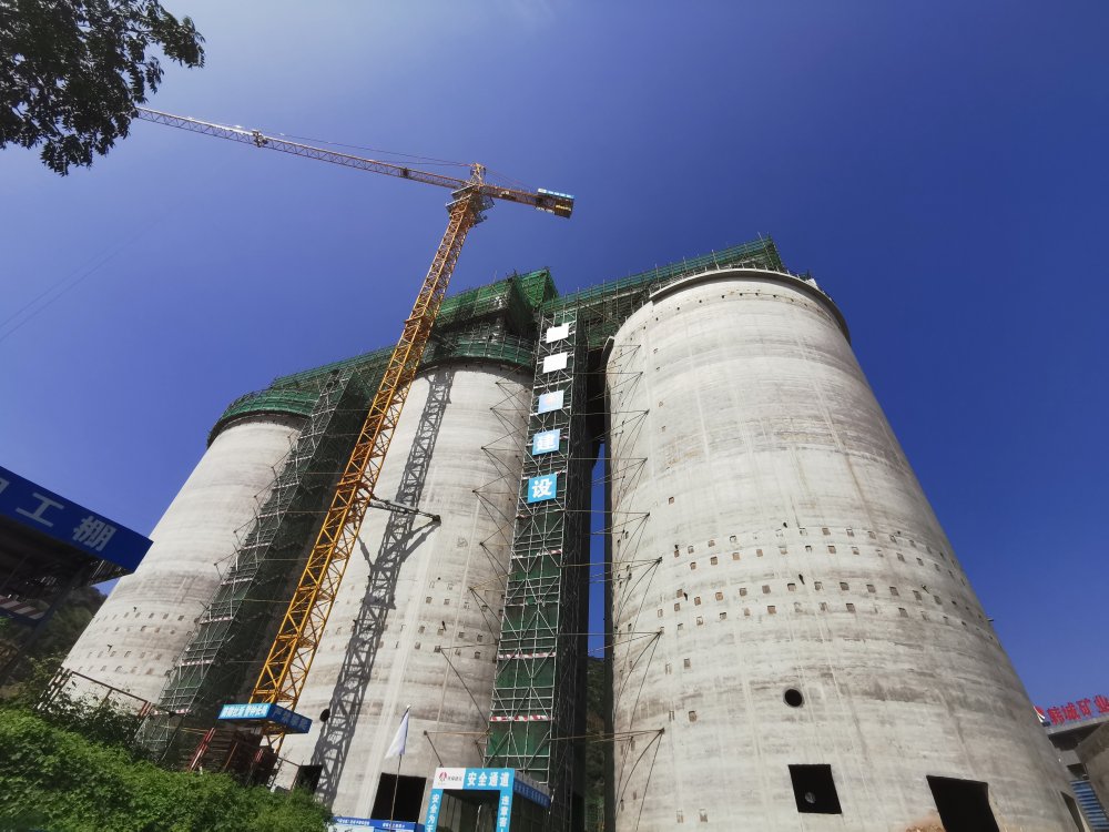 陜煤建設韓城分公司土建十一部：中秋月照施工路，國慶情燃建設魂