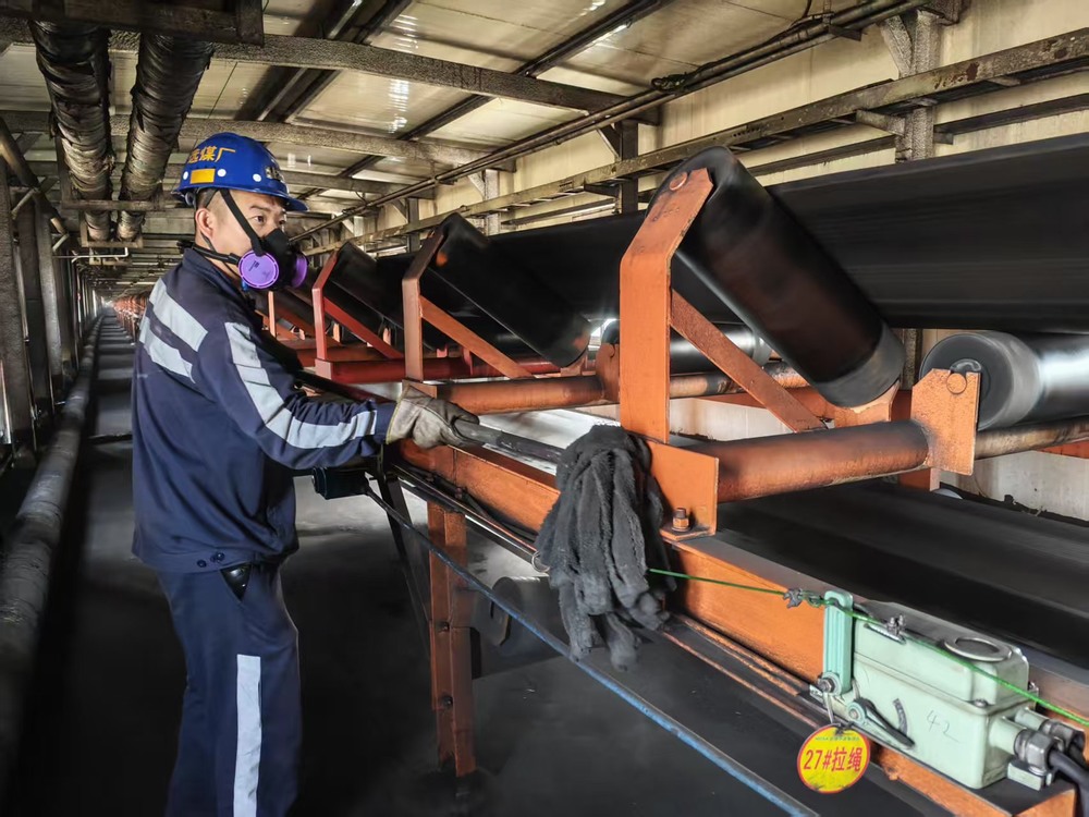 陜煤建設洗選煤運營公司紅柳林洗煤廠項目部:以“零松懈”姿態(tài)護航節(jié)日生產(chǎn)