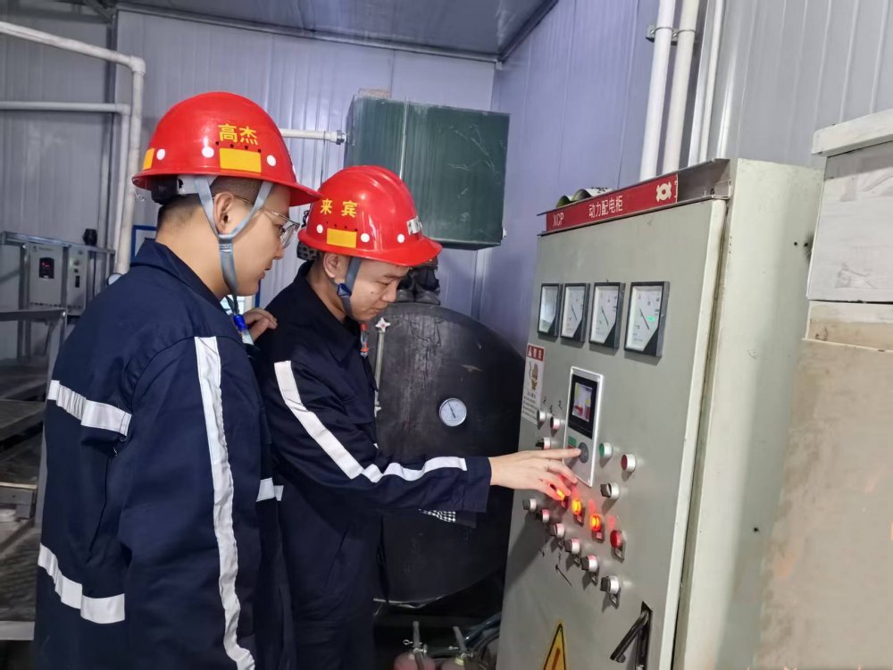 陜煤建設煤礦運營服務分公司：聚力攻堅 實干爭先 奮力打贏年度收官戰