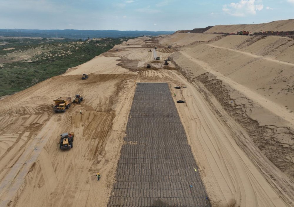 陜煤建設西北分公司：科技賦能提質效，匠心筑造穩邊坡