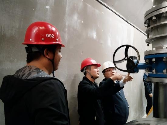 筑路架橋十余載，我們與改革共成長(zhǎng)